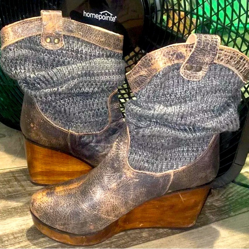 NWOT Distressed Wedge Heeled Cowboy Boots Genuine Leather SZ 10